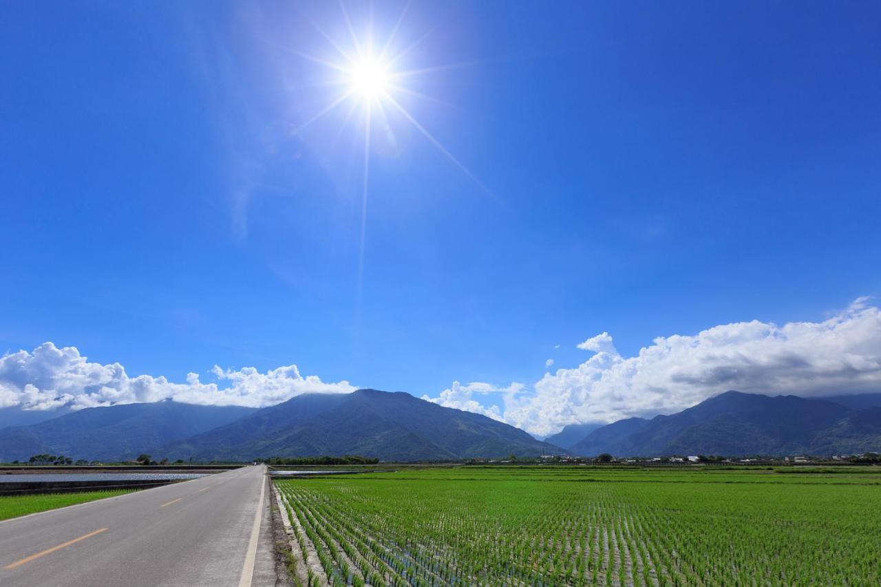 โคซี บลู บีแอนด์บี - ไถตง Bed & Breakfast Taitung ภายนอก รูปภาพ